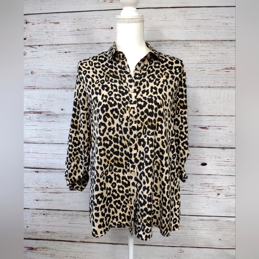 Doe & Rae Leopard Print Button Up Blouse - Picture 1 of 7